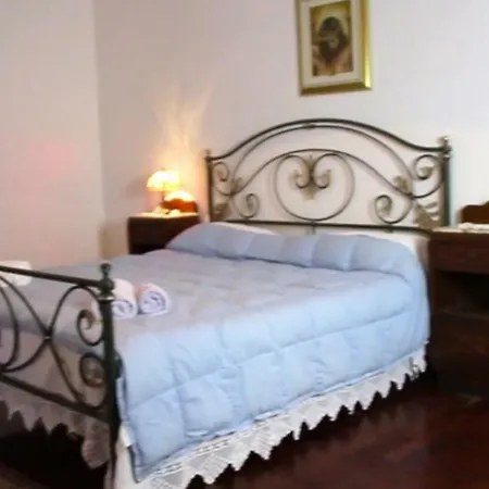Victoria Bed & Breakfast *